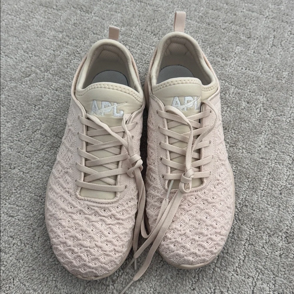 APL Techloom Phantom Sneakers sandcastle cream off white ecru beige offwhite